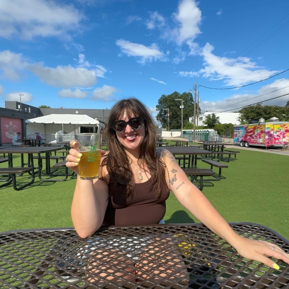 Meet your Posher, Kaycee - Picture 4 of 11